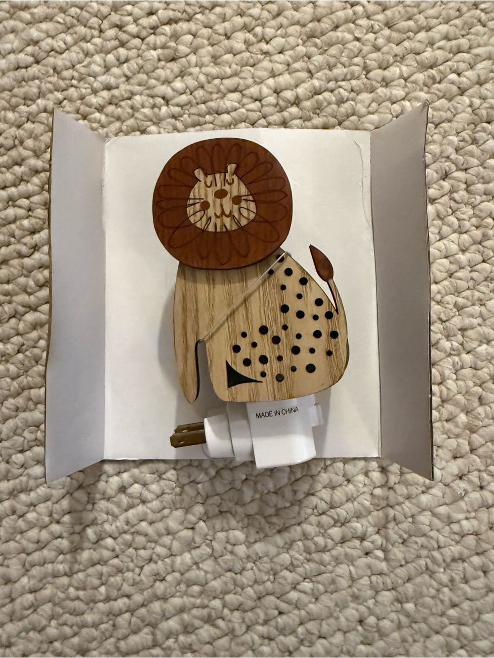 Roman Inc Safari Wooden Lion Night Light NWT